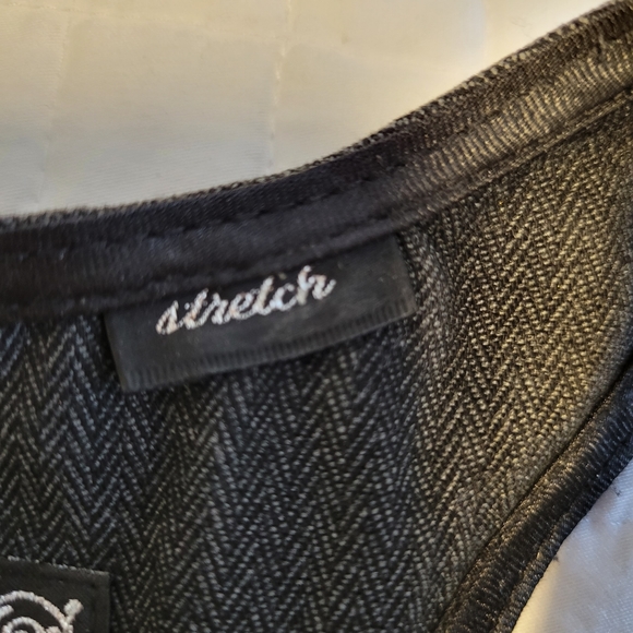 Vintage Guess Vest - Picture 6 of 10